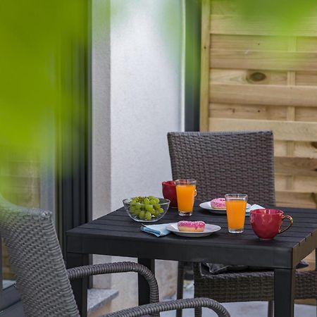 Studio Apartments Villa Valla - Free Bikes Fažana Екстериор снимка