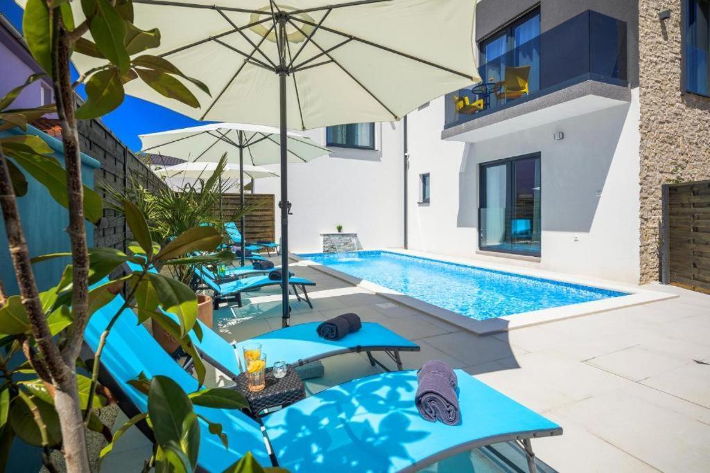 Studio Apartments Villa Valla - Free Bikes Fažana Екстериор снимка