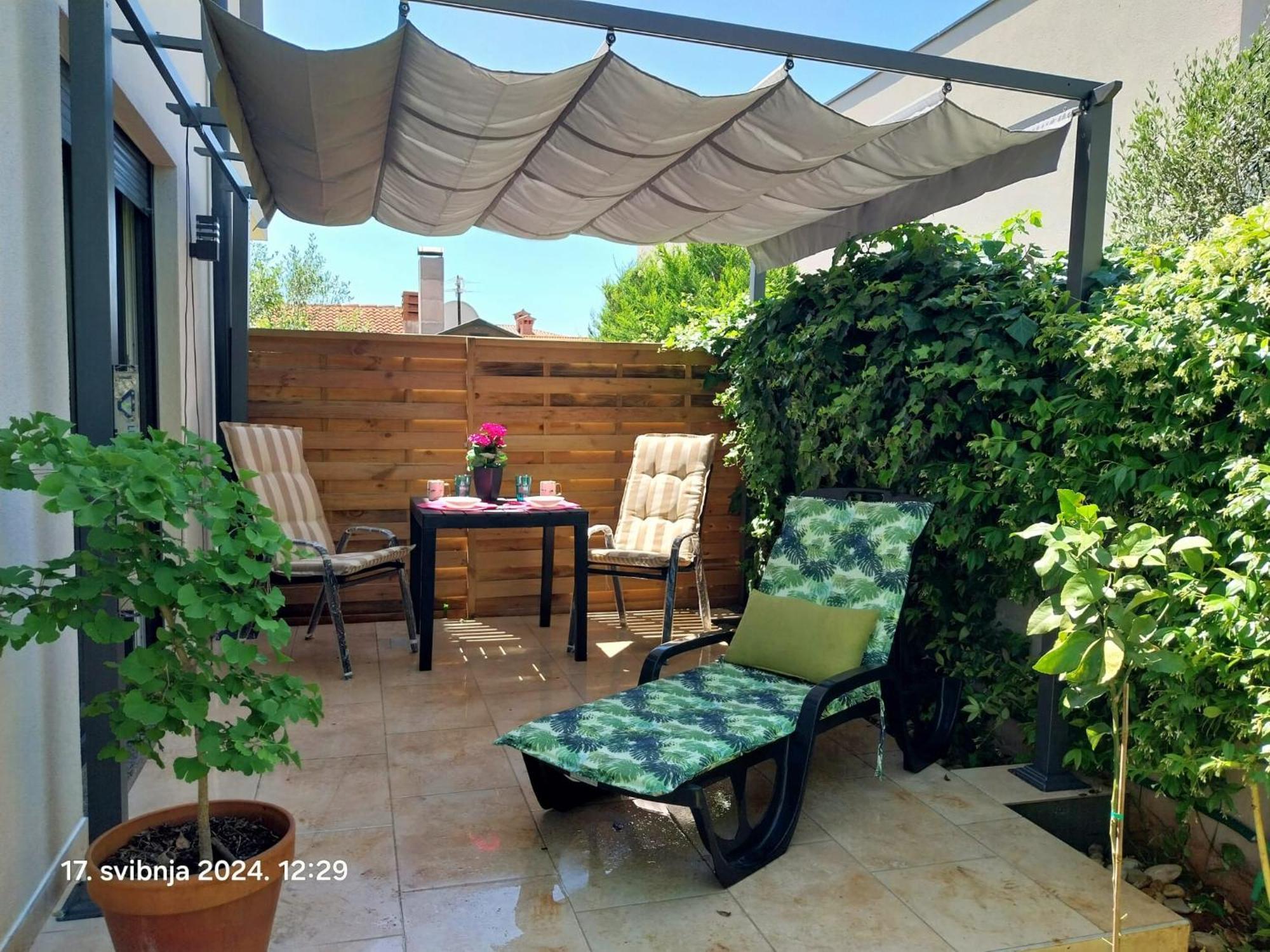 Studio Apartments Villa Valla - Free Bikes Fažana Екстериор снимка