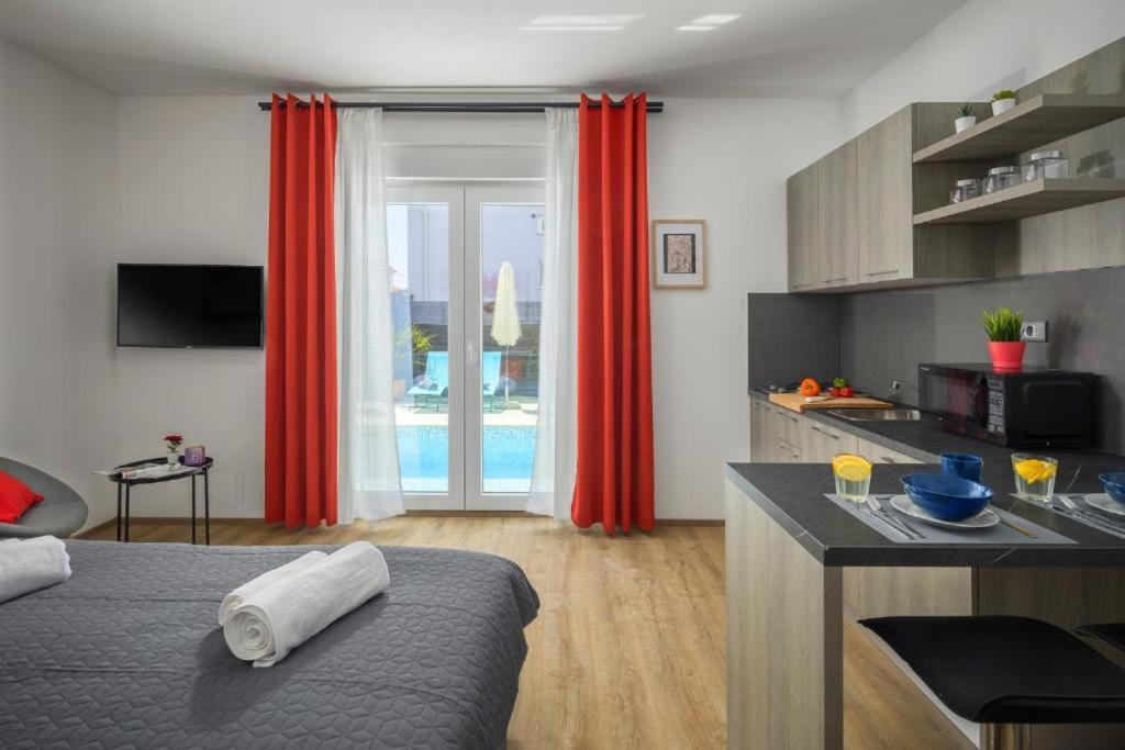 Studio Apartments Villa Valla - Free Bikes Fažana Екстериор снимка