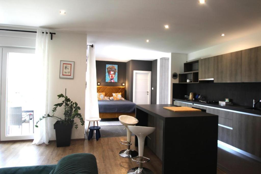 Studio Apartments Villa Valla - Free Bikes Fažana Екстериор снимка