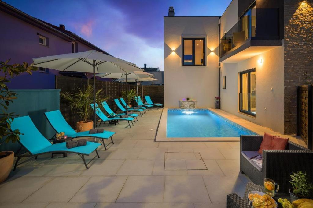 Studio Apartments Villa Valla - Free Bikes Fažana Екстериор снимка