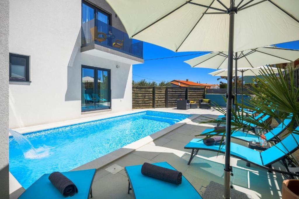Studio Apartments Villa Valla - Free Bikes Fažana Екстериор снимка
