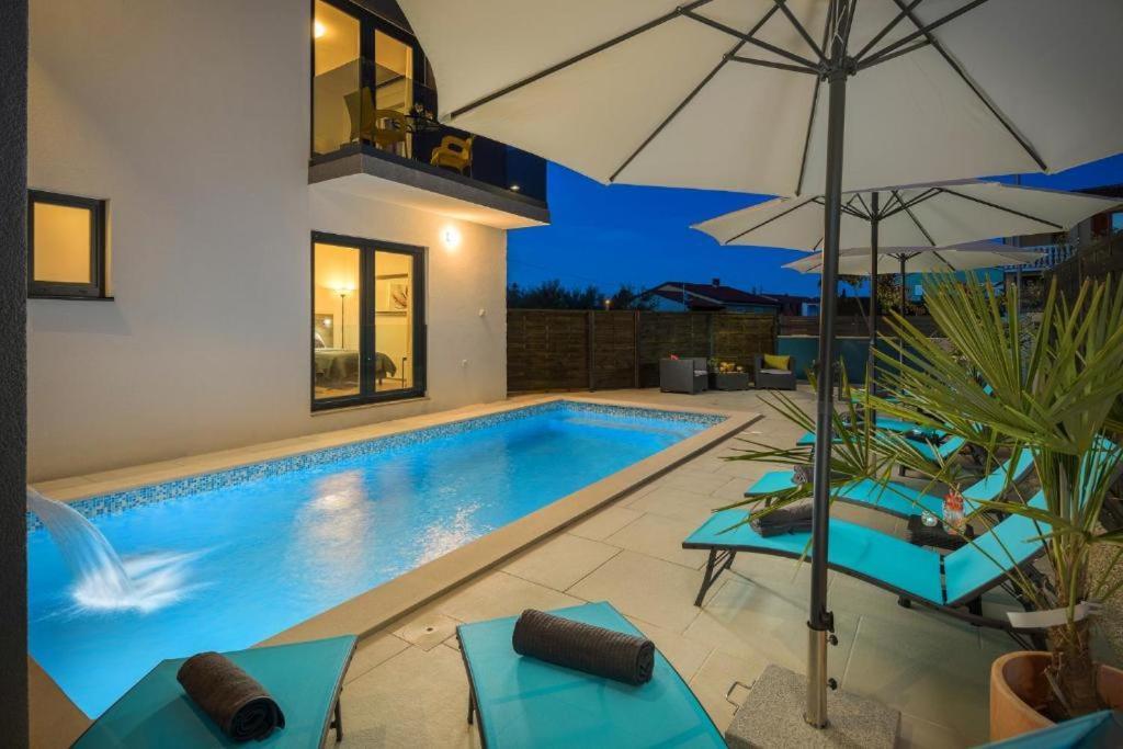 Studio Apartments Villa Valla - Free Bikes Fažana Екстериор снимка