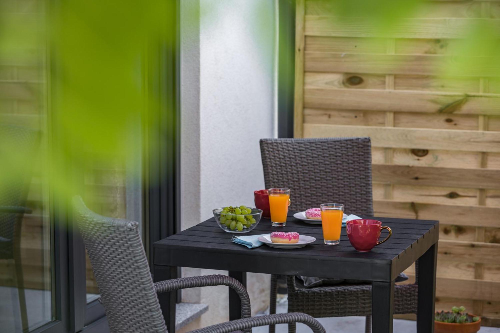 Studio Apartments Villa Valla - Free Bikes Fažana Екстериор снимка